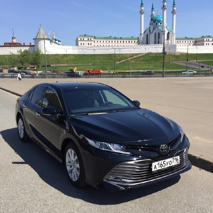 Toyota Camry, черный