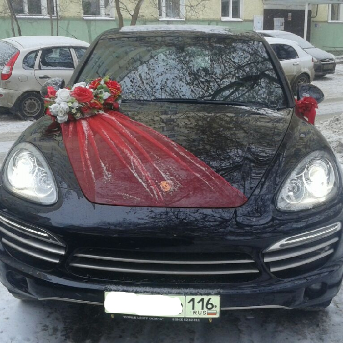 Porcshe Cayenne, черный